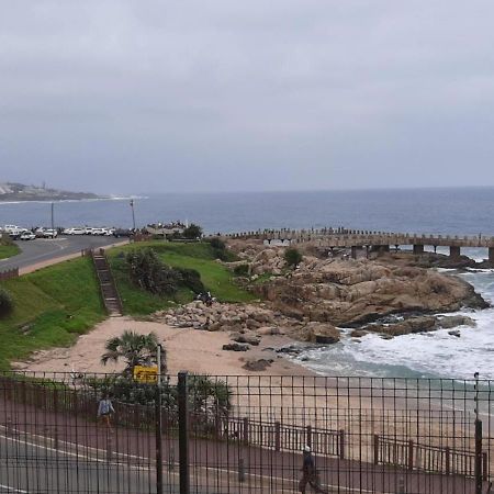 Whale Rock, Modern Beachfront Apartment Маргит Экстерьер фото